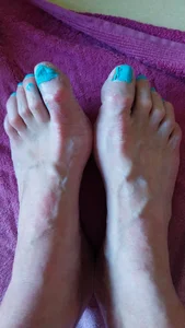 feetlove5608 💦 closeups of my sweet feet 💦 Pic 2