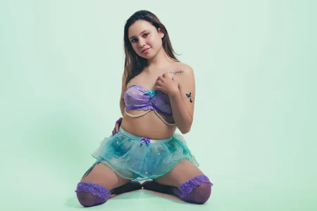 little_emma0 🧚 Pic 2