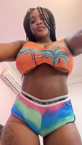 chanel_brunette 🌈 Fit, Flirty & Full of Fun Pic 7