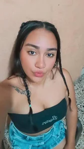 Clohe_blossom's 💋 Sex Photo 1