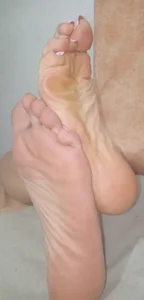 crystal_sm my beautiful feet😈❤️‍🔥🥵 Foto 2