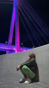 roxana_brooksのNeon orgasmの 2枚の写真