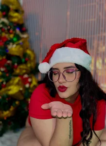 maddie-and-chelsea- 🎅🏻❤️XMAS MADDIE🎅🏻❤️ Pic 5