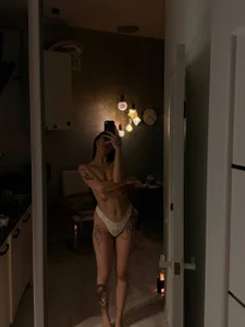 A little magic, a little of me de NikkiGoldSide  2 Imagens