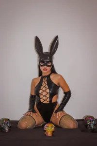 Victoria_adaams: Happy Halloween I wish this sexy bunny 🐰🥵 ( 3 фото)