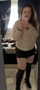 Jessica-hart A Part Of Me Pic 4