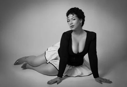 MillyHotsoon B/W photography Hình 7