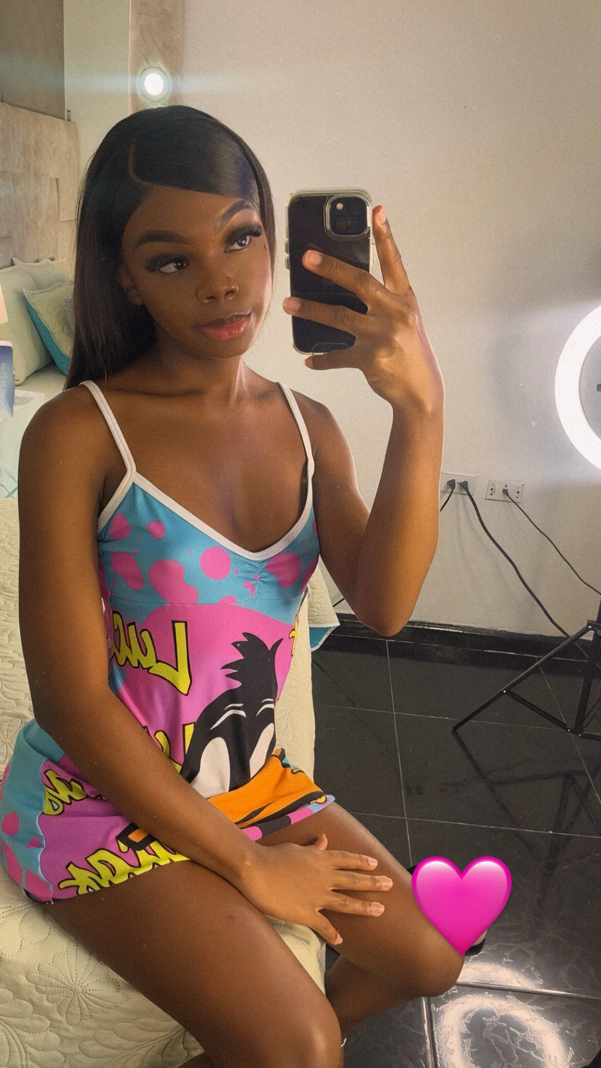 Foto em tendência de IsisBrown_ 8085