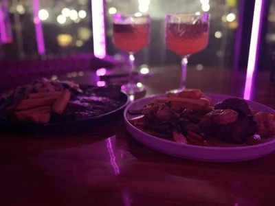 Natasha_Smith09のCelebrating a Valentine’s night 🌹の 3枚の写真