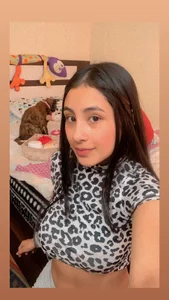 chika_hellar Public Gambar 2