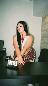 ScarlettDreamss7 I'm ready for your class, teacher.🔞🔥📚 Pic 6