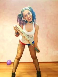 LuciaLoca Harley quinn Gambar