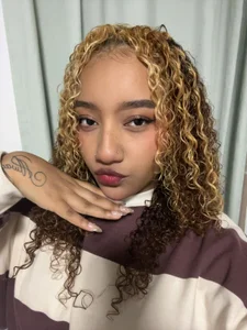 Starlights: Public ( 7 фото)