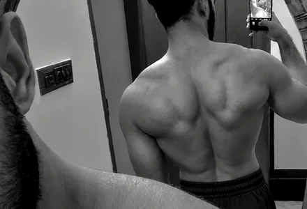 muscularguywithbigcockPublic图片 2