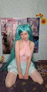 Fuzzy_Unicorn kullanıcısının Miku-chan is waiting for you✨️ミクちゃんはあなたを待ってるよ 💙 albümü -  8 fotoğraf