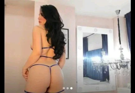 zoe_mia_ Public Pic