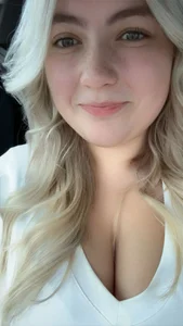 OliviaWonder Public Pic 4