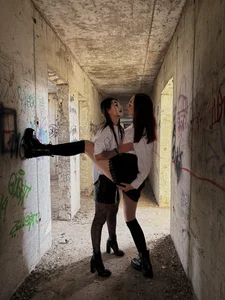 CRAZY CLOWNS KEEPING YOUR MOOD UP de RussianGirls_  6 Imagens
