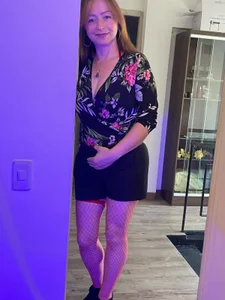 Giovanela_rose I feel beautiful today… what’s your favorite detail? 💋 Pic 5