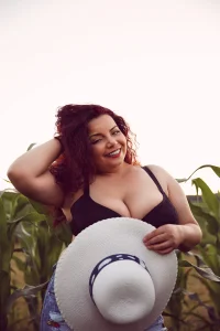 MiryamInes Fun in the hay! Pic 7