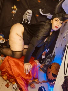 desire_matture 🥵sexy happy hallowen 🥵 Pic 4