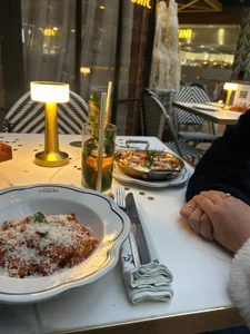 Antonella_Julieta Our small world 🩷 Immagine  5