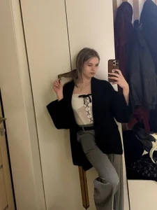 AliceAlways Public Bilde