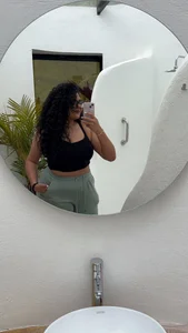 sarah_soleil Public Pic 4