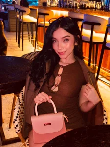 Victoria_WatssonのGood time with me🌸💞の 3枚の写真