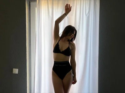 ChloeSins_ Your Future Wife xD Billede 3