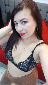 Not as sweet as I look… and you know it 😏 de VickyJohnson1  3 Imagens