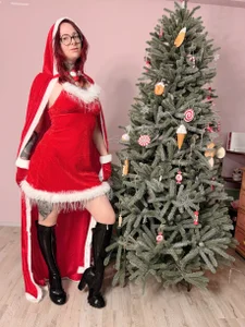 KristalSkyePublic图片 5