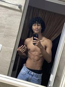 Masterikee 🫦 Pic 3