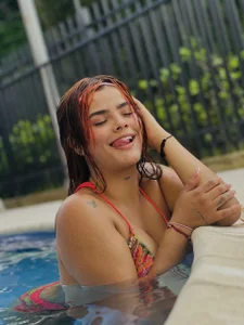 Kaily_Sweet16 Sun, I request to warm me up a little🔥💛☀️ Poză 2