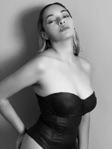 MelissaMoore_ B&W Immagine  3