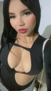 Lucy_strong1 Public Kuva 4