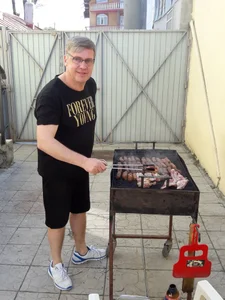 RobertStripX Relaxing  4টি ছবি