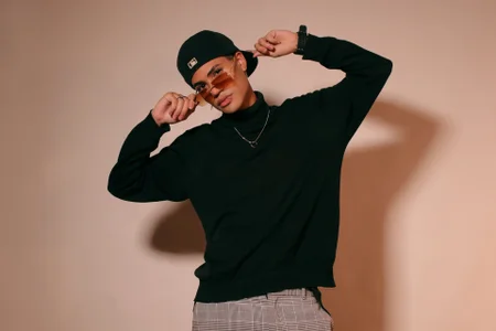 Zdjęcia JacobBlackwell_ Vibrating high… and hot” 🔥✨:  2