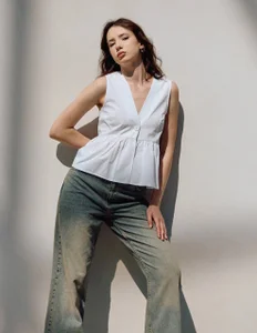 KirstieHower Public Immagine  4