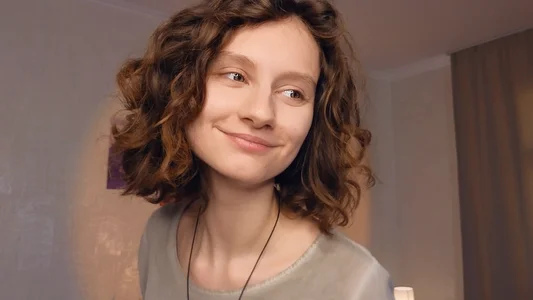 Leya_Curly a bit of me Pic