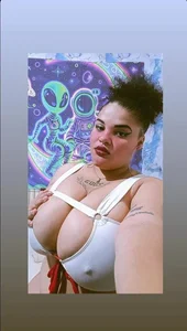 latina_bigboos25 Public Pic 4