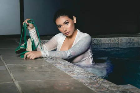 EllieMitchell A little wet Pic 4