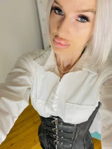 Lana_kitty__ secretary зображення