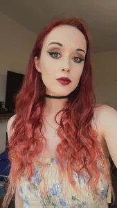 ellielouise8812's XXX Nude Photo 5