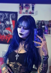 sakaexxx Makeup ✨️ - {count, plural, one {תמונה אחת} two {שתי תמונות} many {# תמונות} other {# תמונות}}