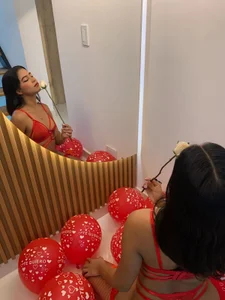 Laura-mayer Valentine's Day  6. fénykép