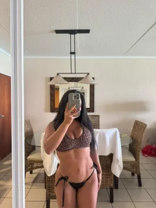 antonella_blair It's the mirror's fault🥰 사진 3