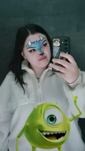 Mia_R0ss Funny costumes Pic