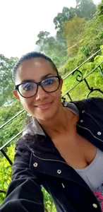 Salma-sweet Public Pic 4