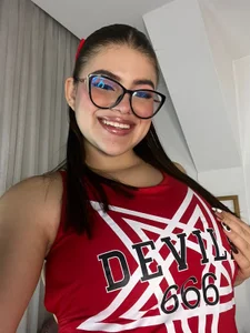 michell_blakke kullanıcısının Cheerleader Girl❤️🤍 albümü -  7 fotoğraf